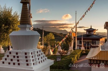 Dag Shang Kagyu Buddhist Center thumb 4